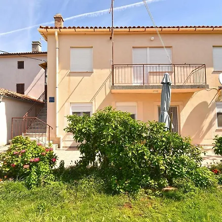 Apartment Fuer 4 Personen Ca 90 Qm In Medulin, Istrien Suedkueste Von Istrien Medulin